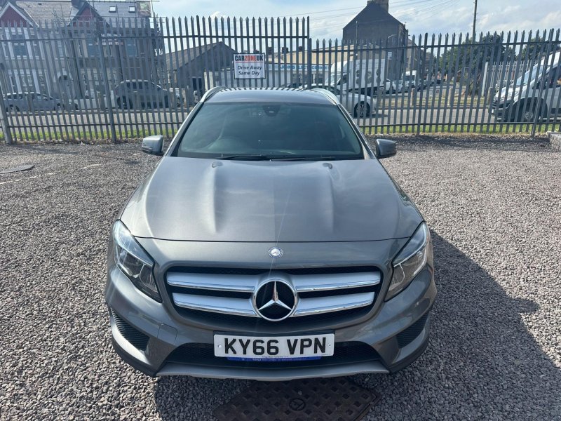 MERCEDES-BENZ GLA CLASS