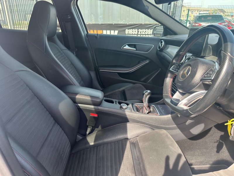 MERCEDES-BENZ GLA CLASS