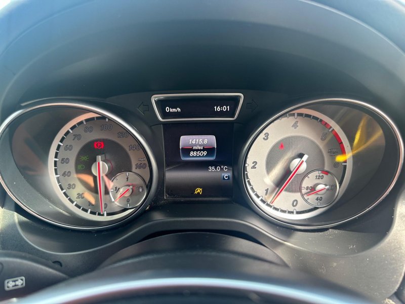 MERCEDES-BENZ GLA CLASS