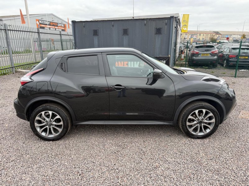 NISSAN JUKE
