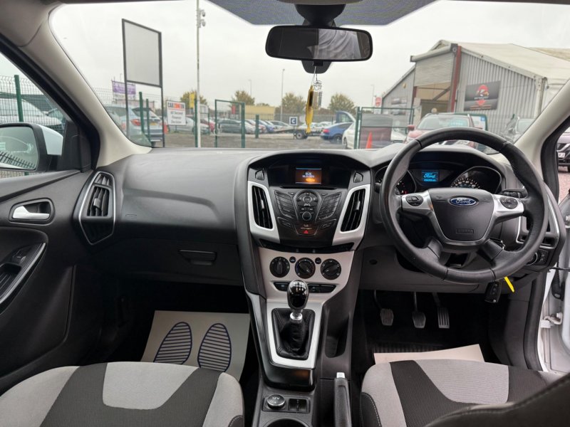 FORD FOCUS