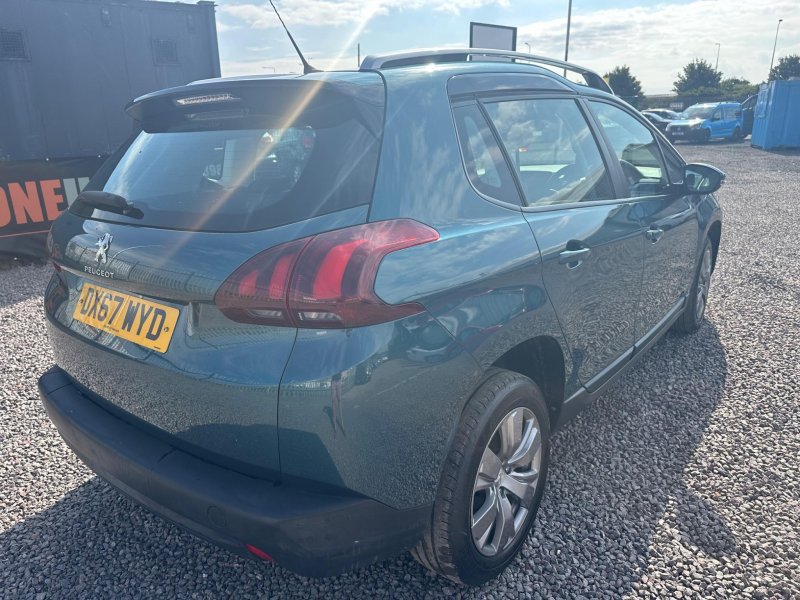 PEUGEOT 2008