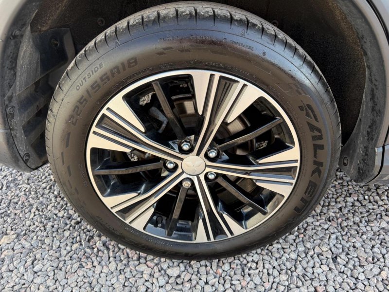 MITSUBISHI ECLIPSE CROSS