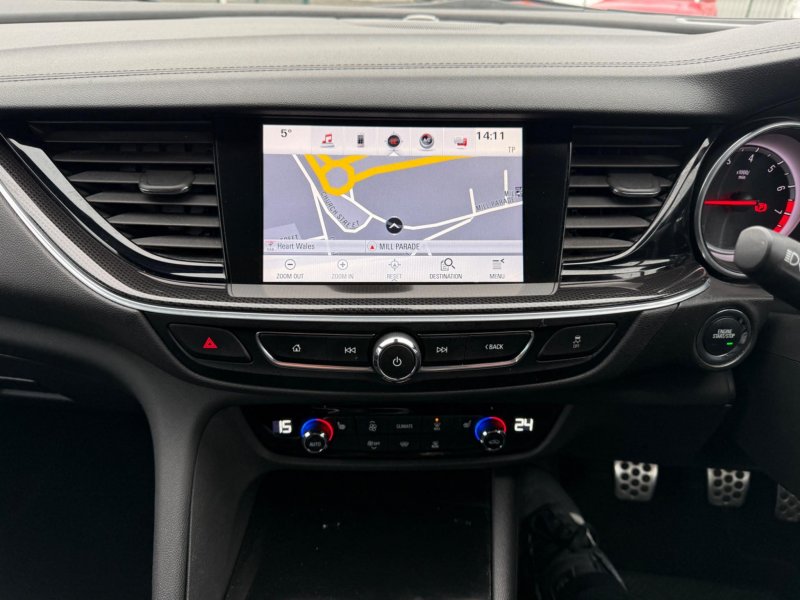 VAUXHALL INSIGNIA