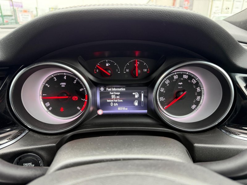 VAUXHALL INSIGNIA